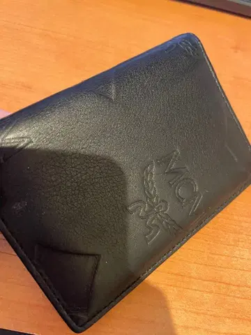 MCM 블랙 가죽 카드 케이스