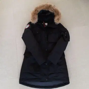 다운 자켓 아크틱 익스플로러 UMI 여성용 블랙