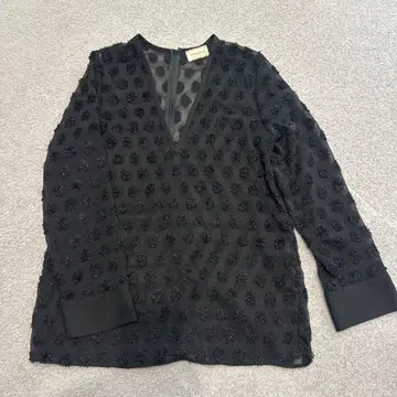 UNITED ARROWS 시어 라메 자카드 블라우스