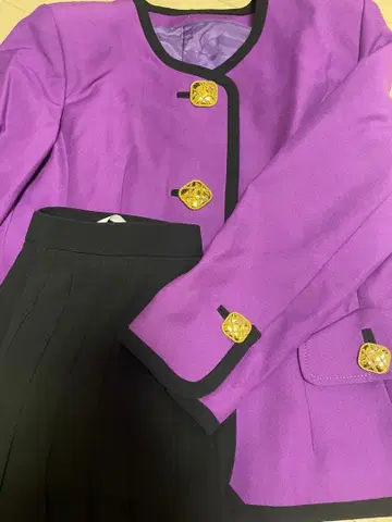 긴자 매기 스커트 수트 발송은 클리닝 이후가 됩니다