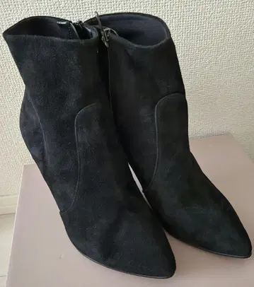 DIANA 다이애나 숏부츠 블랙 스웨이드