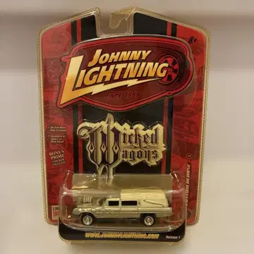 Johnny Lightning Wicked Wagens 실버