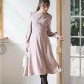 토코 클로젯 보트넥 크로스 리본 원피스