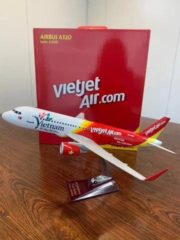 베트젯 에어버스 A320 1/100 스케일 모델 박스 포함