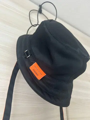 ALWAYS OUT OF STOCK 버킷햇 블랙