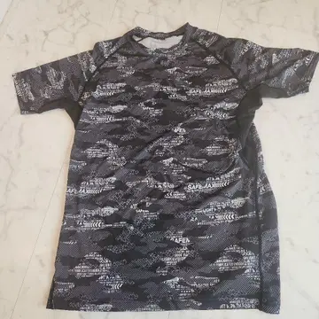 카모 패턴 그래픽 T셔츠 LL 사이즈