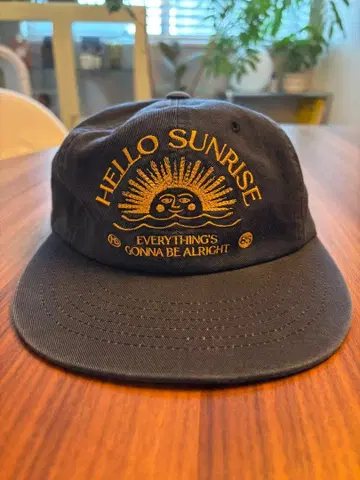 HELLO SUNRISE 캡 네이비