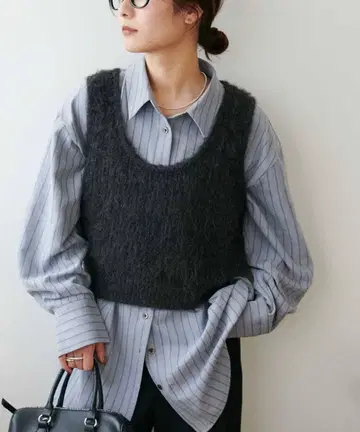 디스코트 샤기 U넥 니트 베스트 그레이