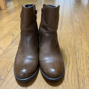 BELL FLORRIE 브라운 백 지퍼 부츠