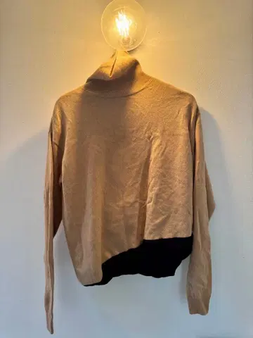 [ 드리스반노튼 ] 캐시미어 니트 스웨터 터틀넥 바이컬러