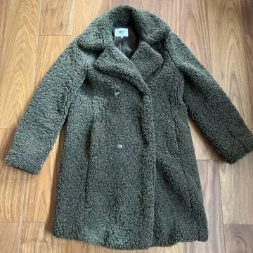 새상품급 올리브 그린 테디풍 보아 코트