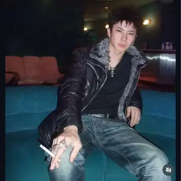 린 군 착용 Spinalh 스피나치 퍼 다운 자켓 블랙