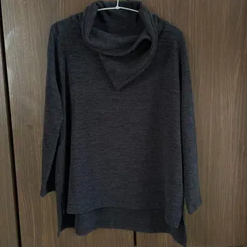 센소유니코 M2 블랙 스웨터 니트