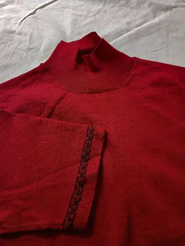 크리스찬 오자르 새상품급 하이넥 반팔 스웨터 빨간색 울 실크