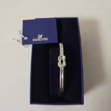 Swarovski 실버 뱅글 매듭 디자인
