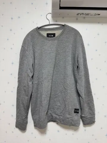 A.P.C. 그레이 맨투맨 M