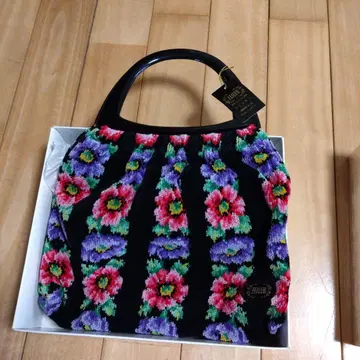 FEILER 플라워 자수 핸드백 중형 2세트입니다