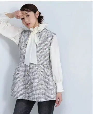 내추럴 뷰티 베이직 트위드 베스트