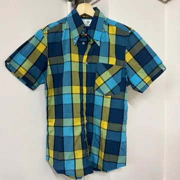 MIKKEL RUDE 체크 무늬 반팔 셔츠 단종