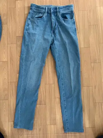 [ 새상품급 중고 ] 유니클로 EZY 청바지 S 사이즈