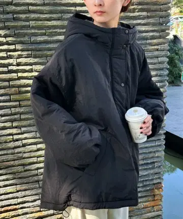 볼륨 실루엣 패딩 자켓 selectMOCA 블랙 FREE