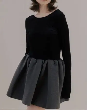 thetoe 아프로디테 벨로아 상의 블랙