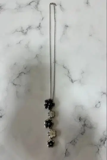 플라워 모티브 실버 목걸이 S925 각인 있음