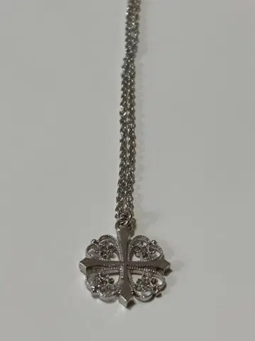클로버형 실버 목걸이