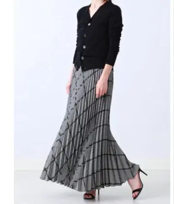 데밀크 체크 롱 플리츠 스커트 사이즈 36