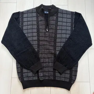 야마키 지퍼 니트 스웨터 L 사이즈