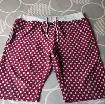 도트 무늬 룸웨어 와인 레드