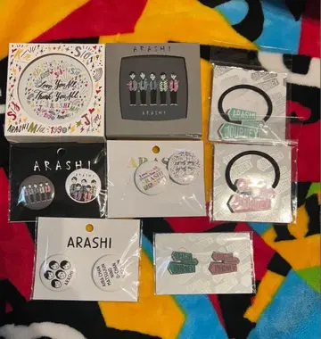 아라시 전시회 거울 머리끈 캔뱃지 핀 배지