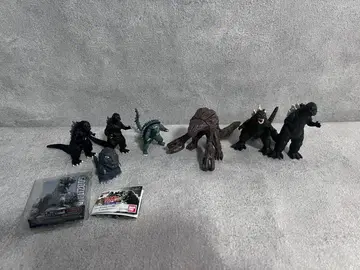 레트로 고질라 피규어 묶음 판매