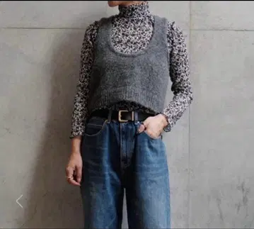 마차트 machatt 브러쉬 니트 탱크 (그레이)