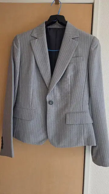스트라이프 비즈니스 자켓 그레이