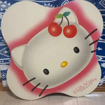 헬로키티 접이식 테이블