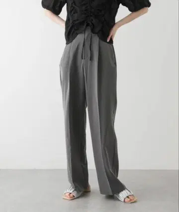 SENSE OF PLACE 센터 프레스 스트레이트 팬츠