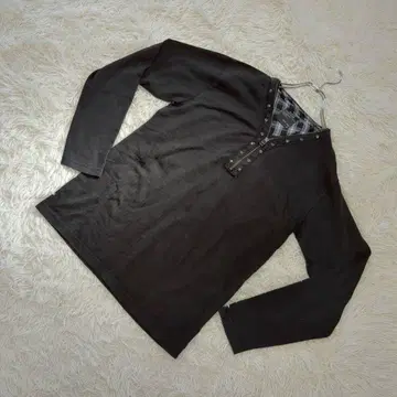 [ Amorte ] 하프 지퍼 긴팔 상의 스트라이프 L 블랙