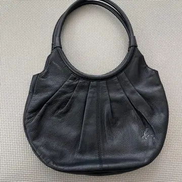 아네스베 블랙 가죽 핸드백