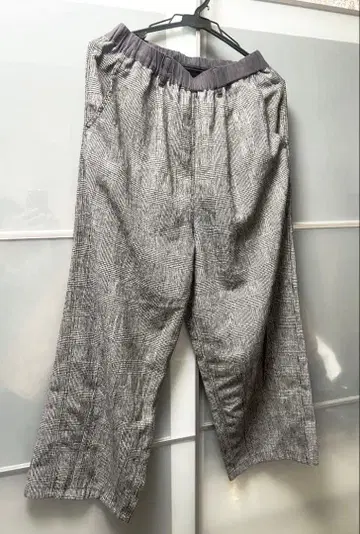 미사용 새상품 Cube Sugar 체크 무늬 와이드 팬츠 그레이 계열