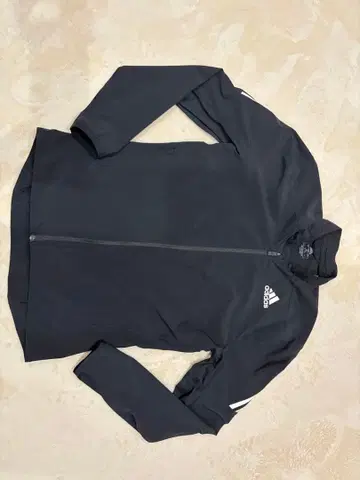 adidas 블랙 자켓 스트라이프 디자인