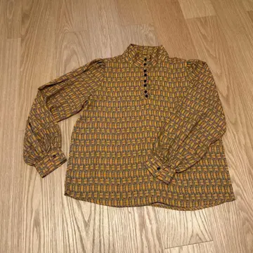 새상품급 블라우스