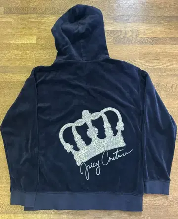 Juicy Couture 네이비 후드티