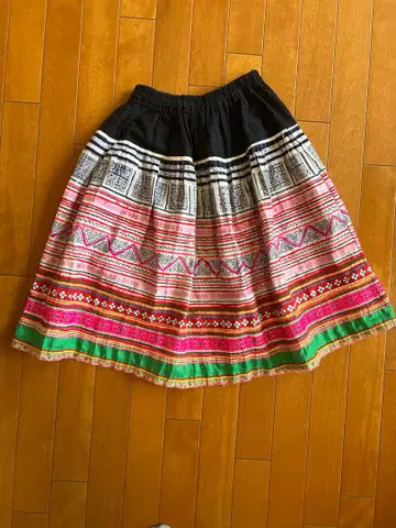 앤티크 태국 몽족 아코디언 스커트 자수 허리밴딩