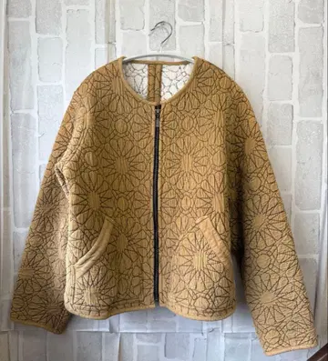 여성용 퀼팅 자켓 샘플 카멜