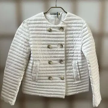 띠어리 루스 더블 버튼 퀼팅 다운 자켓