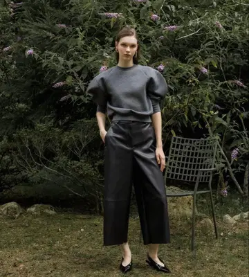 미사용 새상품 Heve 팬 튤 가죽 팬츠