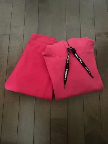 CHIEMSEE 킴지 핑크 맨투맨 상하의 세트