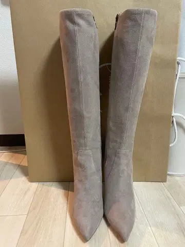 오늘 중 가격 인하, 박스 있음, 컨디션 최상, 다이애나 슬림 레그 부츠