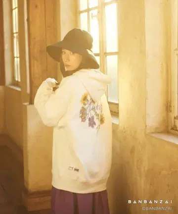 반반자이 미유 glamb 콜라보 후드티